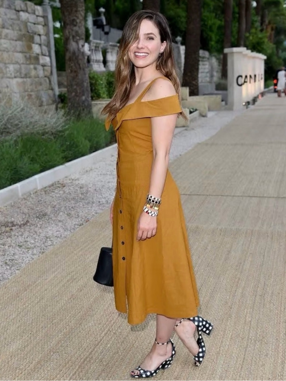 A.L.C. Hudson Gold Linen Blend Cold Shoulder Midi Dresd size 4